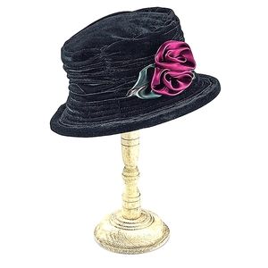 NWT Black  Velvet Vintage Cloche With 2 Burgundy Rosettes